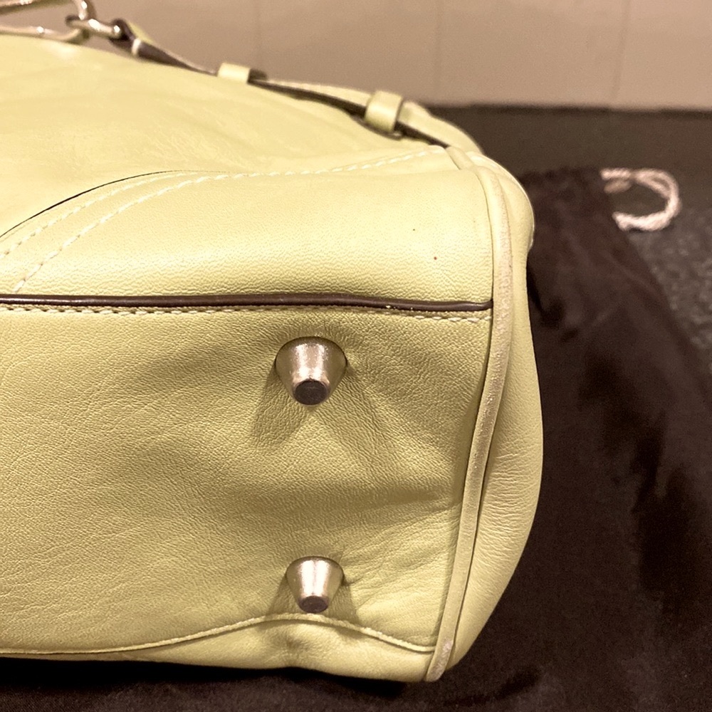 COACH large lime (pear) leather Carryall w/rolled leather handles, #F11200 - Picture 8 of 15
